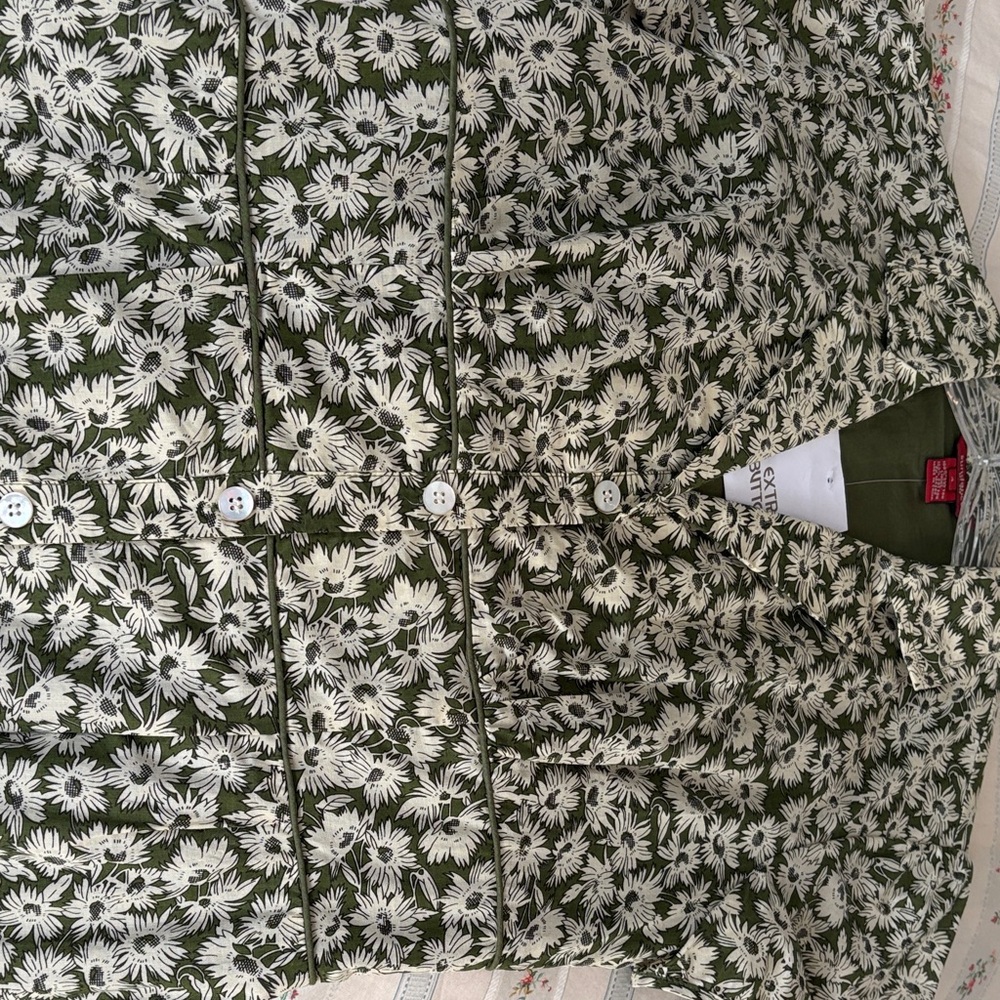 Women's Vintage look Green Floral Button-Front Dress - Picture 5 of 5